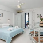 Aparthotel Castello On The Agia Anna (Naxos)