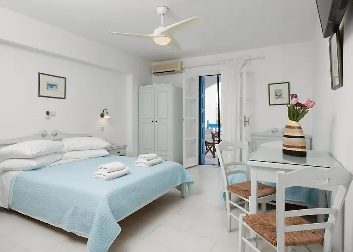 Aparthotel Castello On The Agia Anna (Naxos)