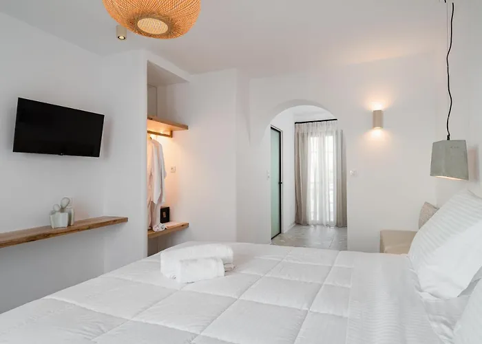 Castello On The Айя-Анна